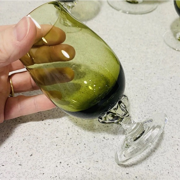 VTG Sasaki Cocktail Set Olive Green Art Glass Pitcher Decanter & 5 Wine Glasses - Picture 6 of 10